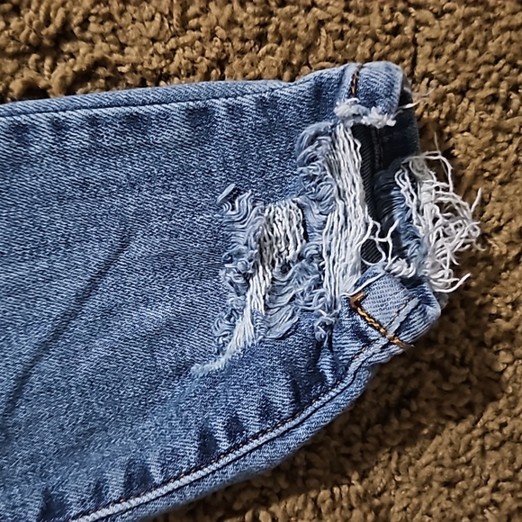 Jeans - Picture 3 of 5
